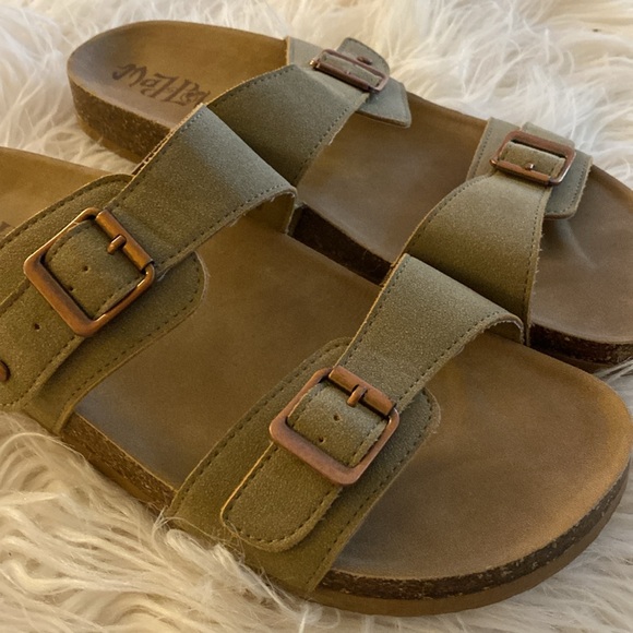 MAD LOVE sandals - Picture 3 of 11